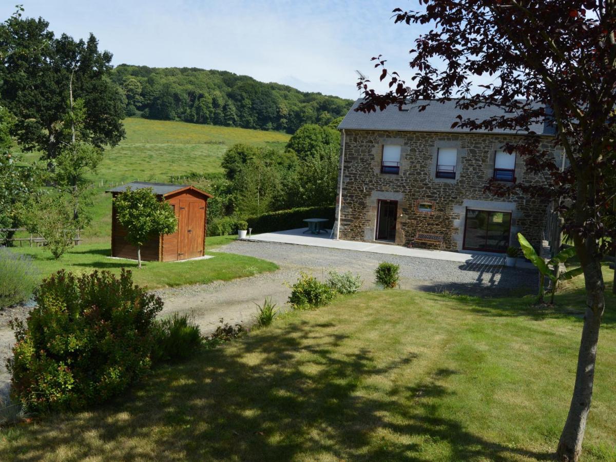 Cosy Chalet With Private Garden In Normandy Isigny-le-Buat Kamer foto