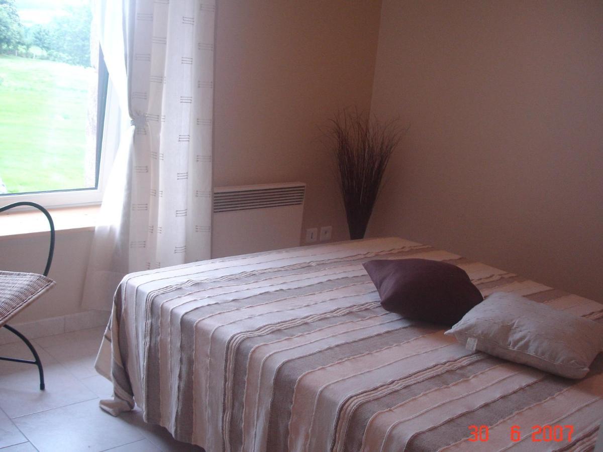 Cosy Chalet With Private Garden In Normandy Isigny-le-Buat Kamer foto