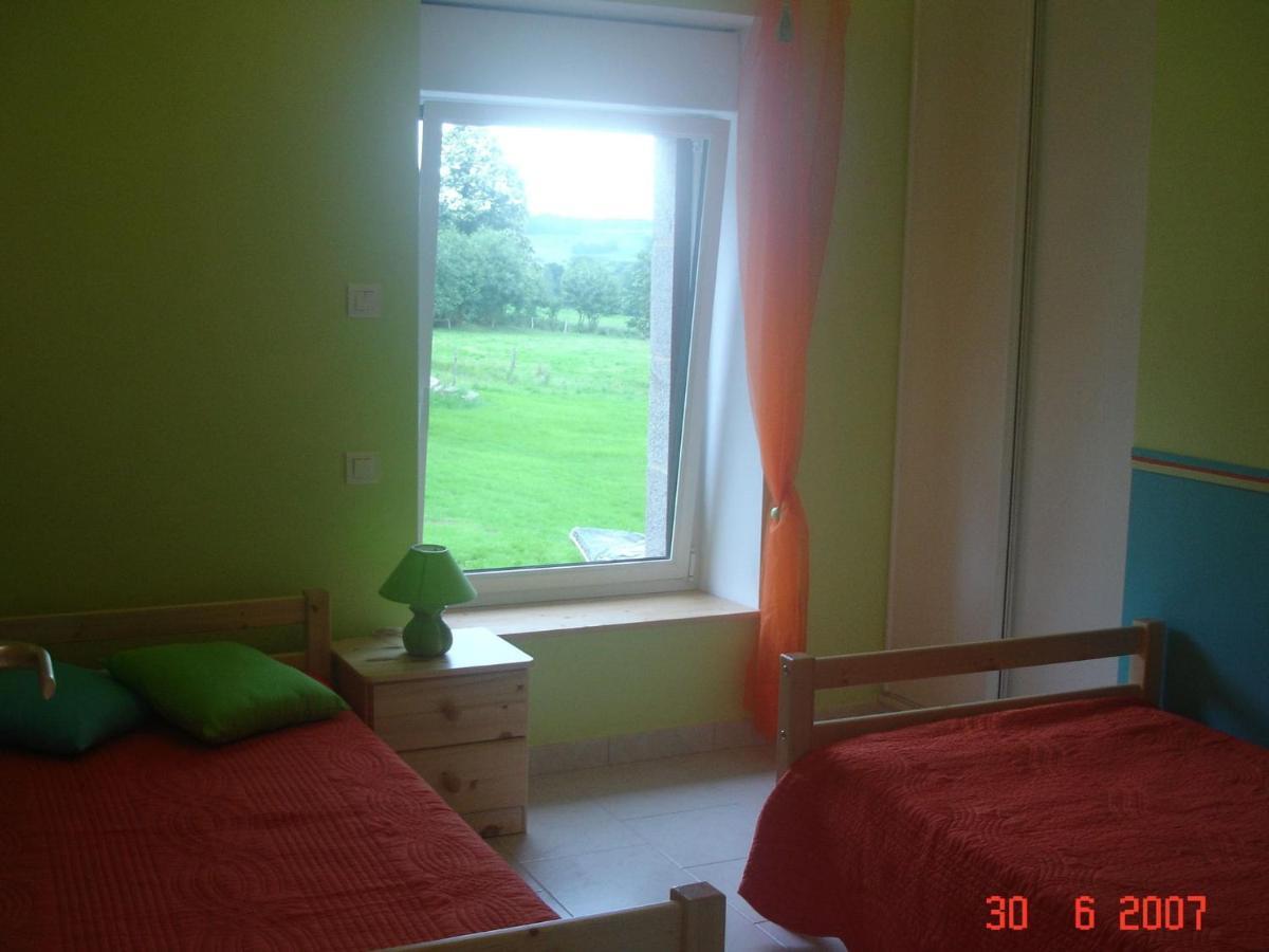 Cosy Chalet With Private Garden In Normandy Isigny-le-Buat Buitenkant foto